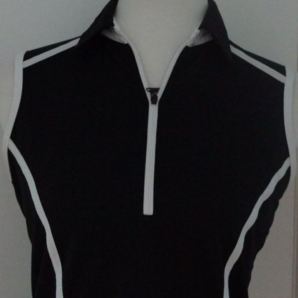 Tail Activewear Black With White Detail, Sleeveless Top - Size S